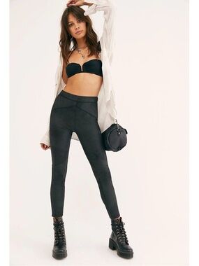 Free People Midnight Vegan Suede Leggings small Black